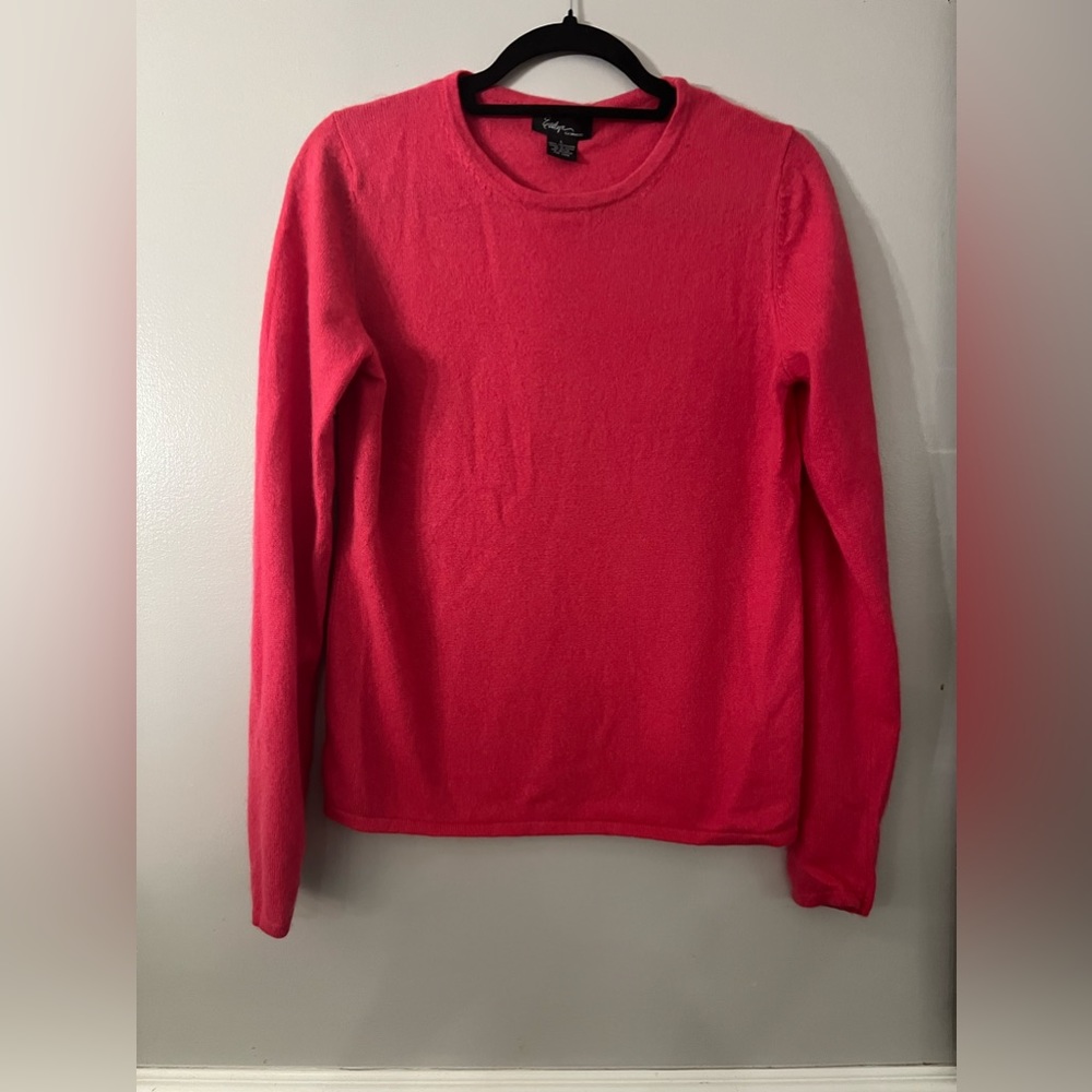 Cashmere hot pink sweater size L